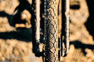 Schwalbe Pneu Al Grounder 27.5x2.35 Double Defense Addix starr mit Reflexstreifen black  Produktbild 3