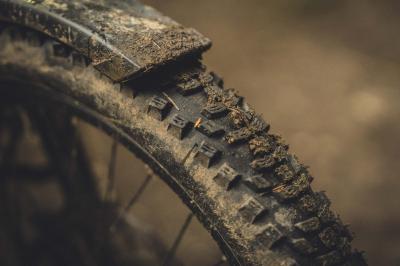 Schwalbe Pneu Smart Sam Cargo 27.5x2.35 Addix E starr mit Reflexstreifen black  Produktbild 3