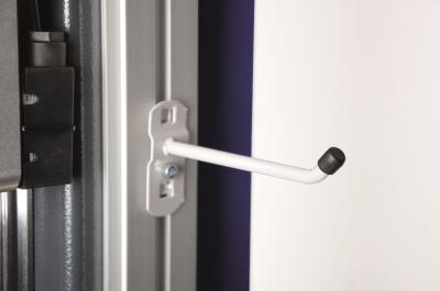 Schraube mit Nutstein zur Befestigung von Werkzeughalterung  Produktbild 1